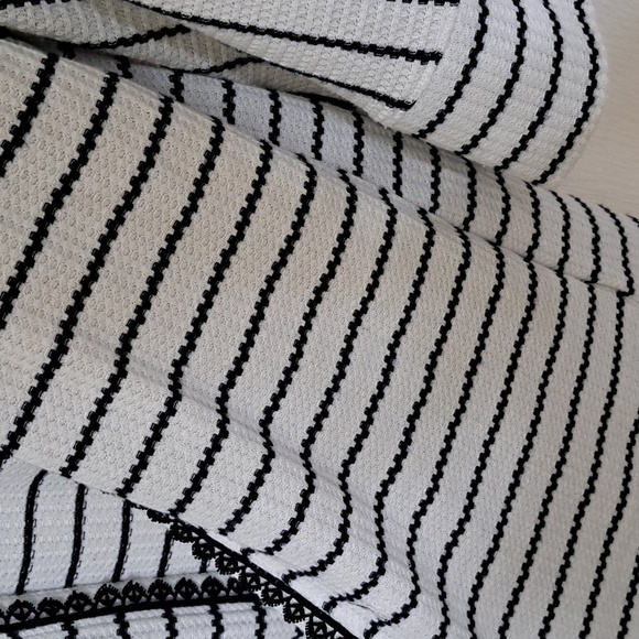 Tribal Striped Cardigan - Picture 4 of 5